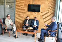 نشست نماينده مجلس شوراي اسلامي و مديرعامل شركت شهرك‌هاي صنعتي استان سمنان با سرمايه گذار بخش خصوصي 