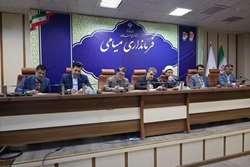 نشست  استاندار سمنان با نشست فعالان اقتصادی شهرستان میامی 